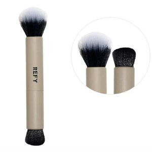 R.E.F.Y Duo Face Brush